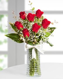Cam vazoda 7 adet kırmızı gül  Bursa yurtiçi ve yurtdışı çiçek siparişi 