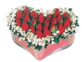  Bursa kaliteli taze ve ucuz çiçekler  mika kalpte kirmizi güller 9 