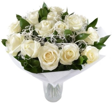 15 beyaz gül buketi sade aşk  Bursa güvenli kaliteli hızlı çiçek 